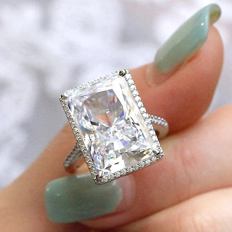 Bright Rectangular Stunning Fashion Ring